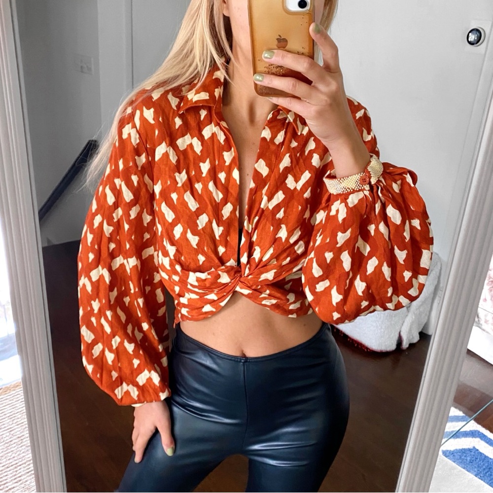 🧡 ZARA BOHO ORANGE LINEN BLEND TWIST FRONT BEADED LONG SLEEVE CROPPED TOP!